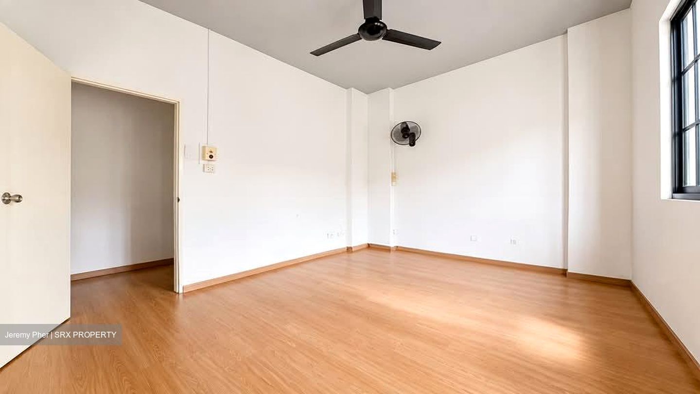 Serangoon Garden Estate (D19), Semi-Detached #601050921